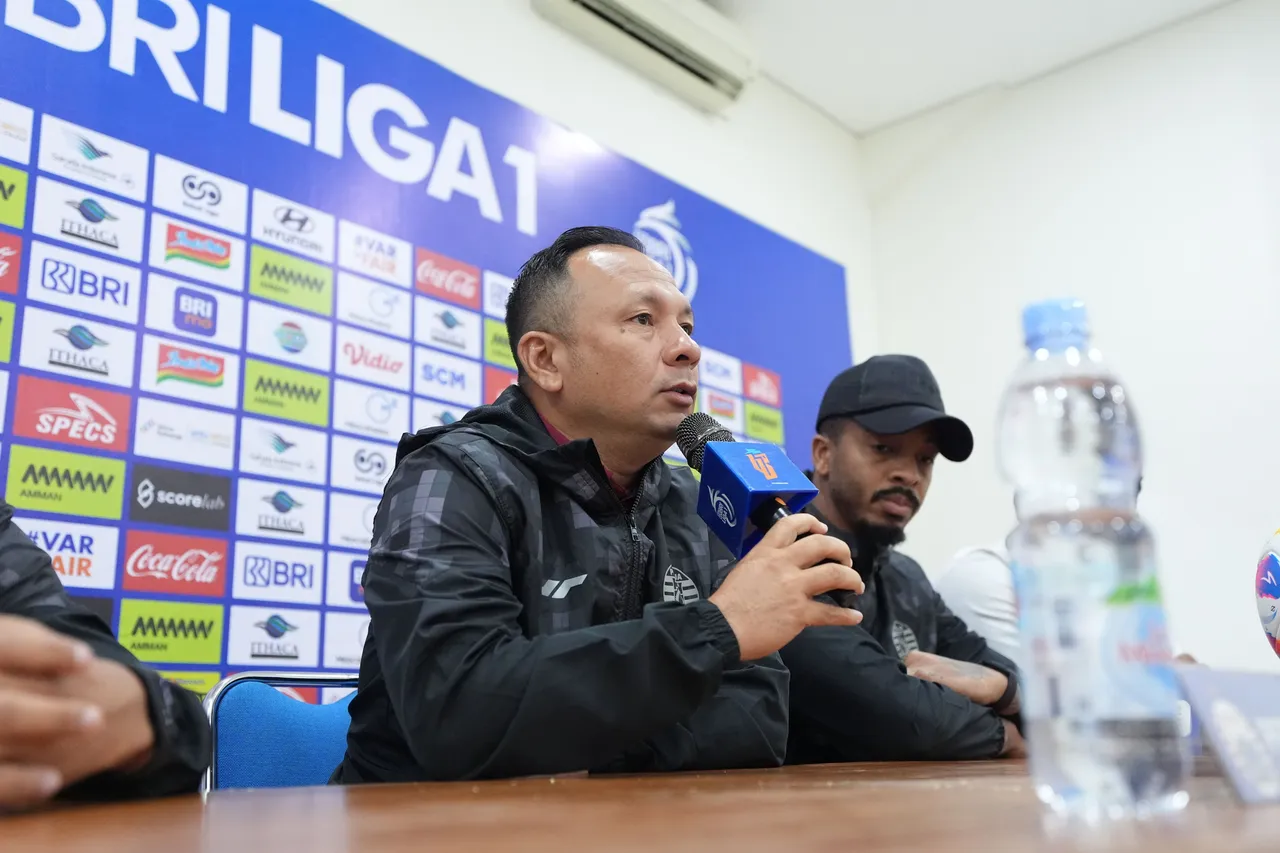 Pelatih karteker Persija Jakarta Ricky Nelson membidik kemenangan saat timnya menantang PSS Sleman malam ini. (Foto: Media Persija)