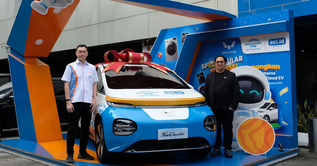Wuling New Cloud EV Lite menjadi hadiah utama Spectacular Surprise di Electronic City. (Wuling Indonesia)