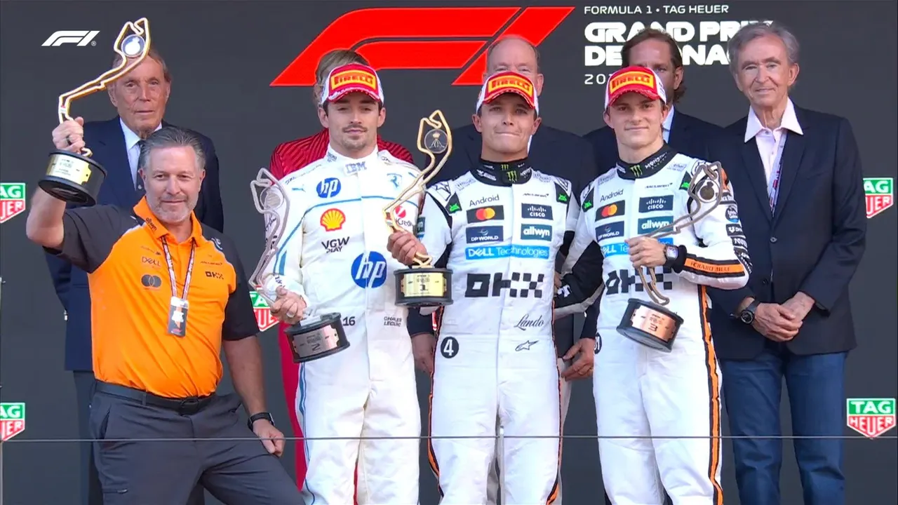 Charles Leclecr, Lando Norris, Oscar Piastri naik podium F1 GP Monako 2025 (Foto: x.com/F1)