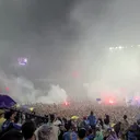 Flare di Laga Persib vs Persis/Foto: SportCorner.id/Puspa