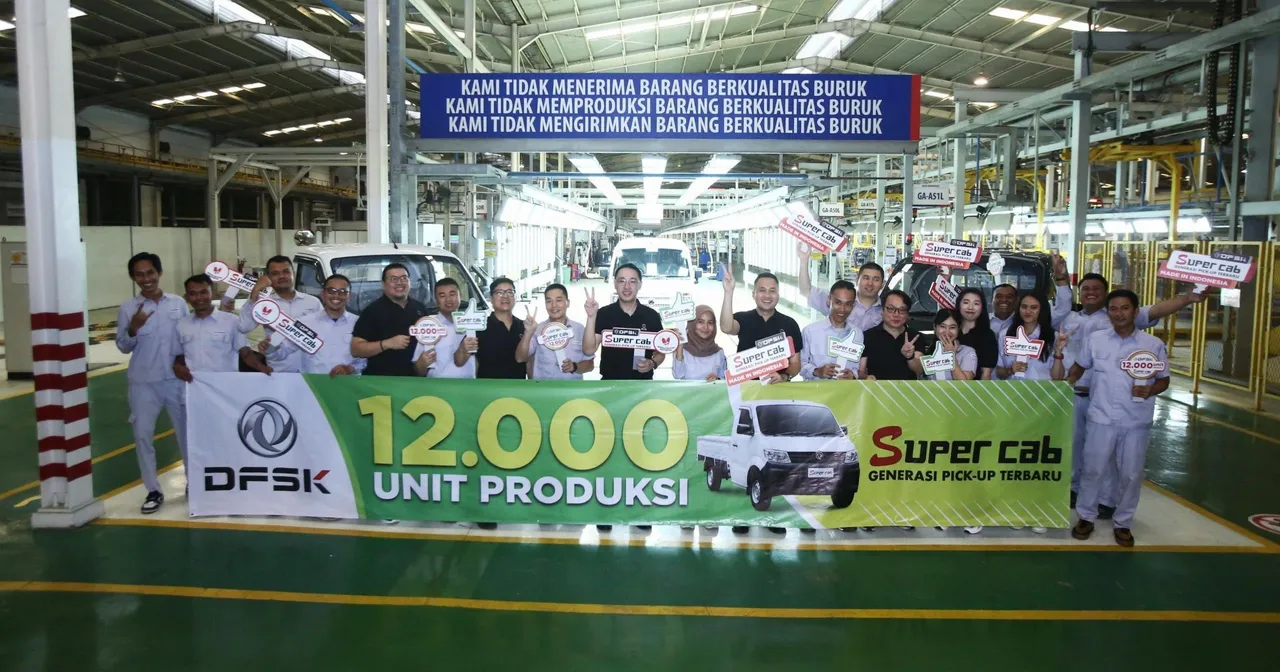 Pabrik DFSK Cikande rayakan produksi ke-12.000 unit Super Cab. (Sokonindo Automobile)