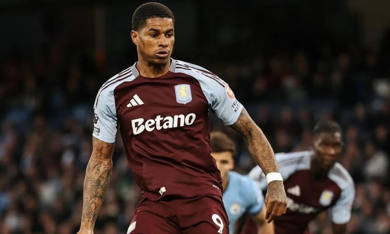 Pemain Manchester United yang sempat dipinjamkan ke Aston Villa, Marcus Rashford. (Foto: Instagram/avfcofficial)