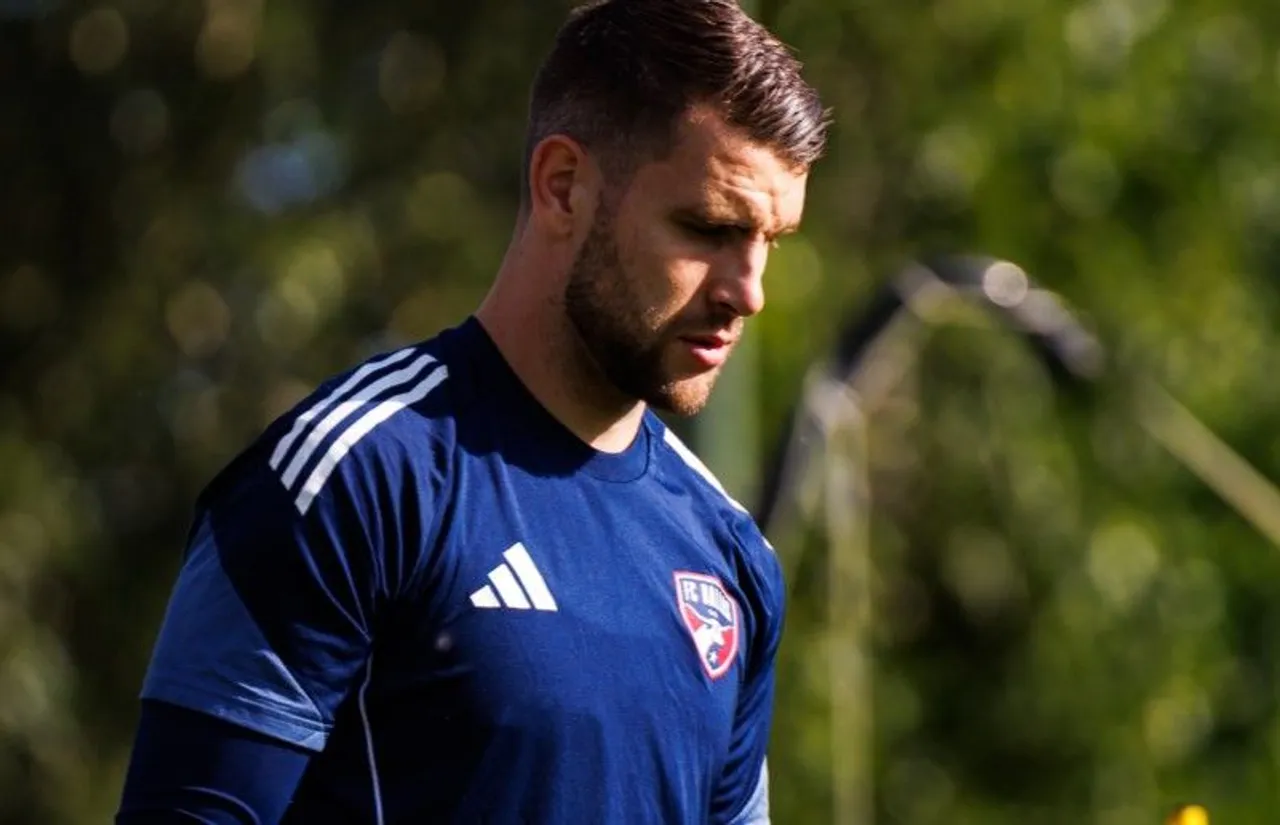 Gawang Maarten Paes kebobolan tiga gol saat lawan Cincinnati/foto: Ofisial X FC Dallas