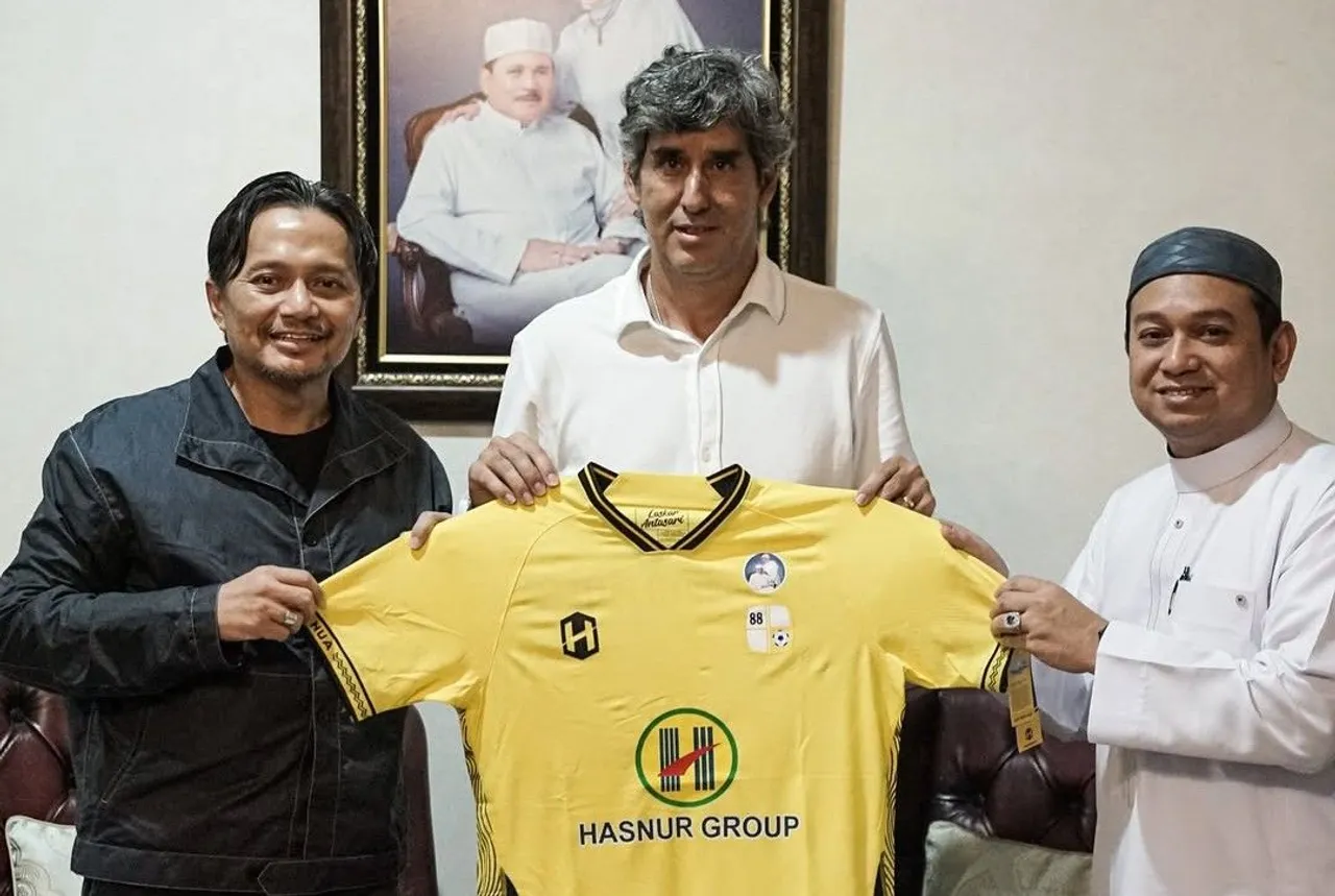 Teco Resmi Jadi Pelatih Barito Putera/Foto: Instagram Barito