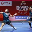 Aksi Lanny Tria Mayasari/Siti Fadia Silva Ramdhanti di babak 16 besar Indonesia Open 2025. (Foto: Instagram/pbsi)