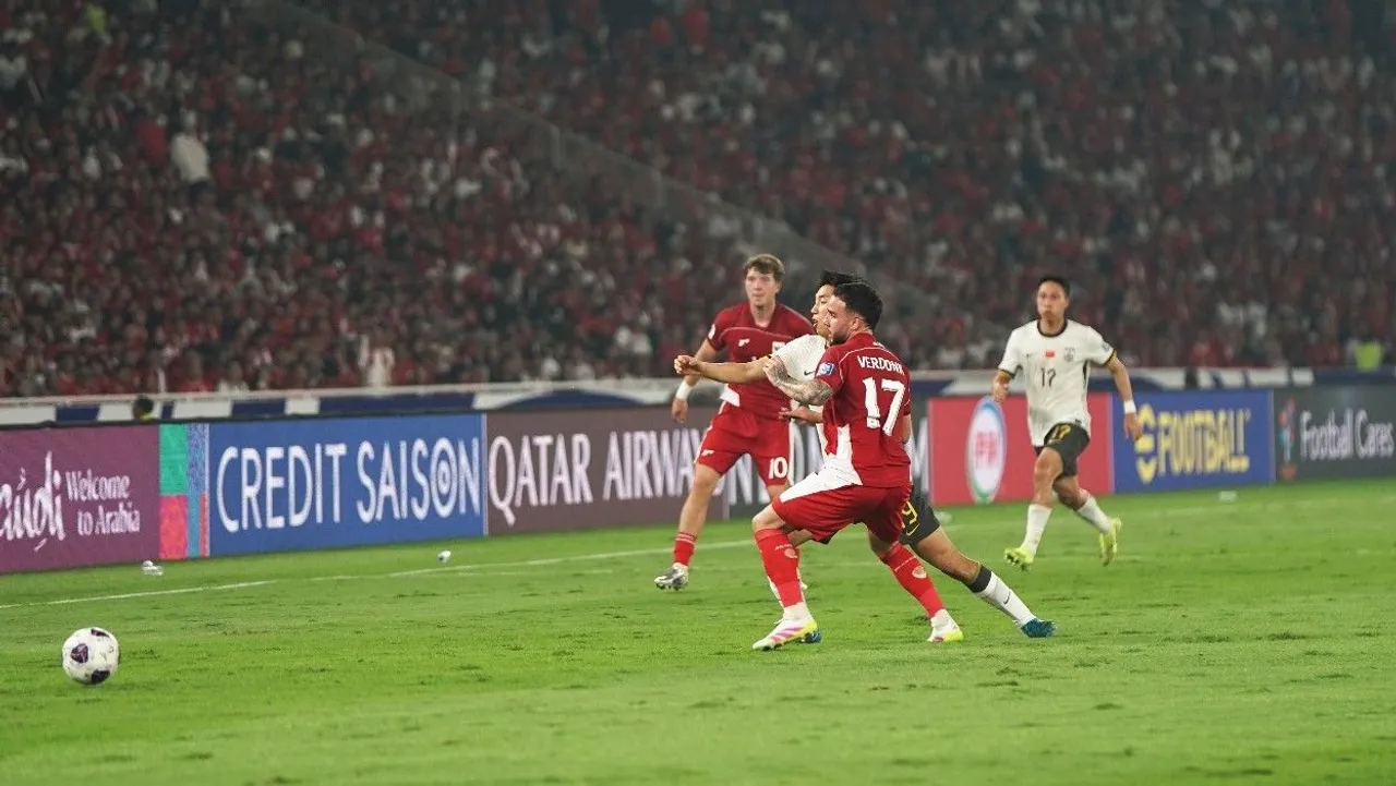 Pemain Indonesia Calvin Verdonk/Sportcorner Hadi Febriyansyah.