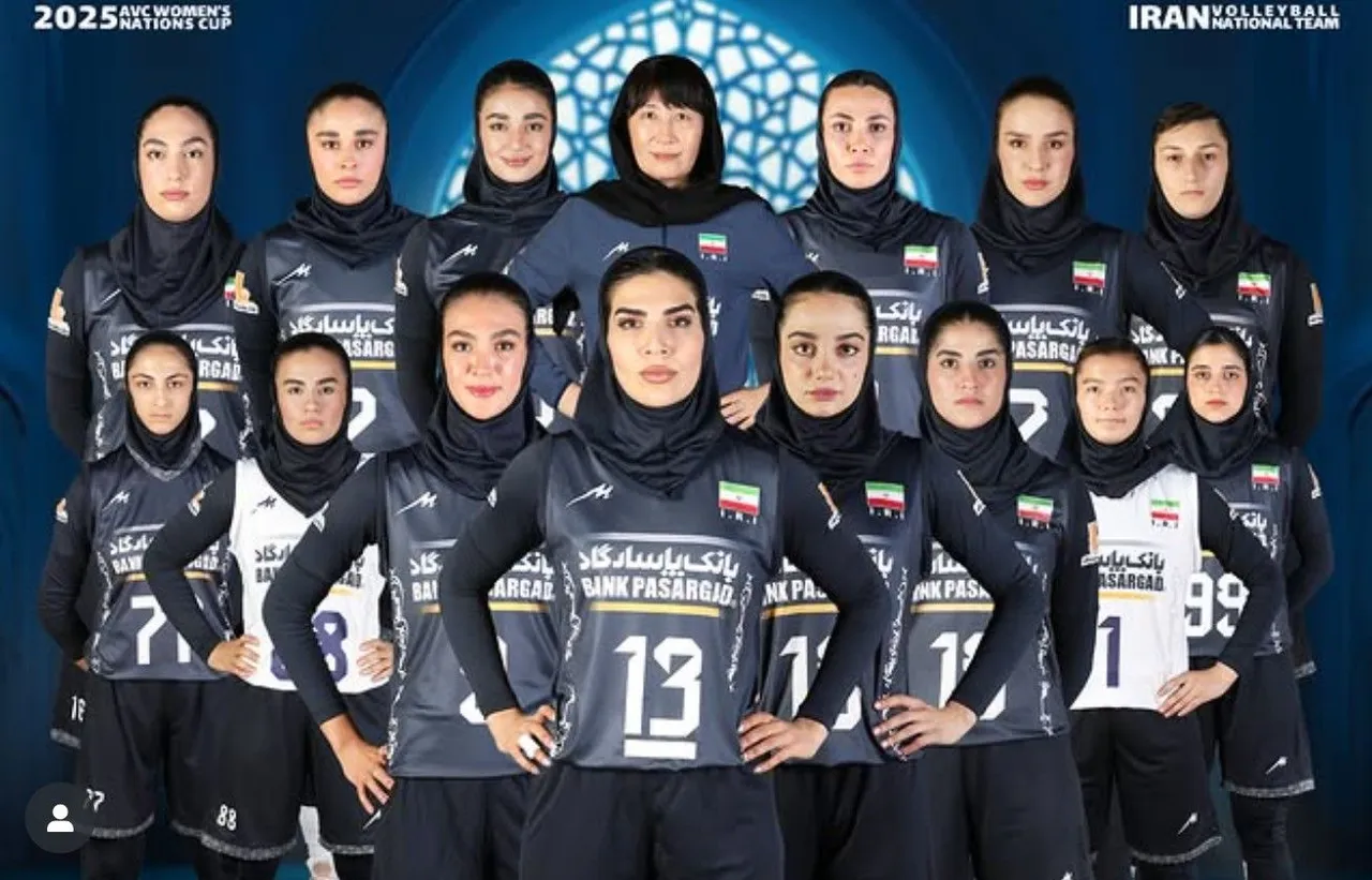 Skuad Timnas Voli Putri Iran untuk AVC Nations Cup 2025 yang dilatih oleh Lee Do-hee/foto:
