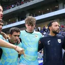 Jay Idzes bersama para pemain Timnas Indonesia dan Coach Patrick Kluivert jelang lawan Jepang/foto: Ofisial X AFCAsianCup