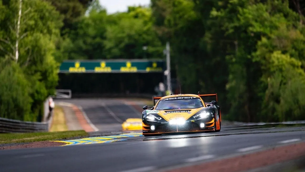 Tim United Autosports 24 Hours Le Mans/Istimewa.
