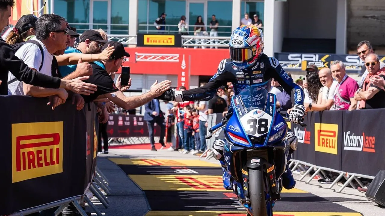 Arai Agaska meraih podium 3  race 1 seri 1 FIM R3 BLU CRU World Cup 2025/Istimewa Yamaha.