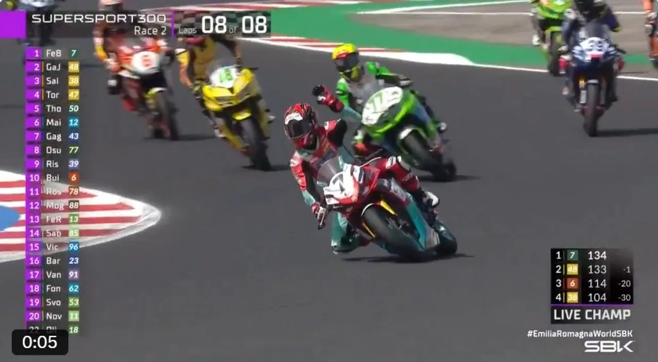 Benat Fernandez menangi race 2 WorldSSP300 2025 seri Italia/foto: X @WorldSBK