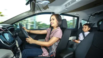Auto2000 ajak konsumen persiapkan libur sekolah bersama mobil hybrid Toyota. (Auto2000)