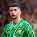 Penjaga gawang anyar Barcelona, Joan Garcia. (Foto: Instagram/fcbarcelona)