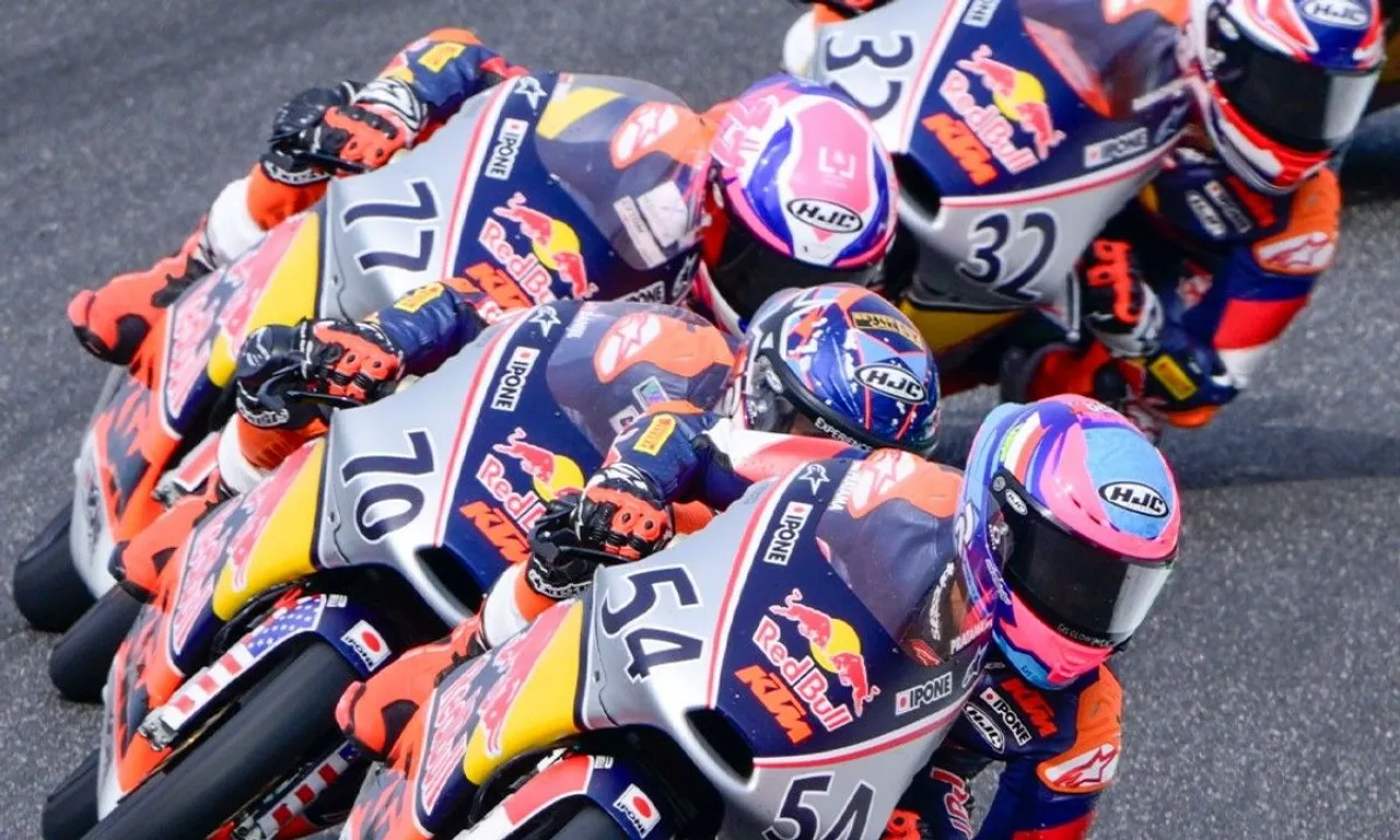 Pembalap Indonesia, Veda Ega Pratama. (Foto: Instagram/redbullrookiescup)