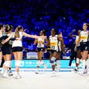 Timnas Voli Putri Italia masih tak terkalahkan di pekan kedua VNL 2025/foto: Volleyball World