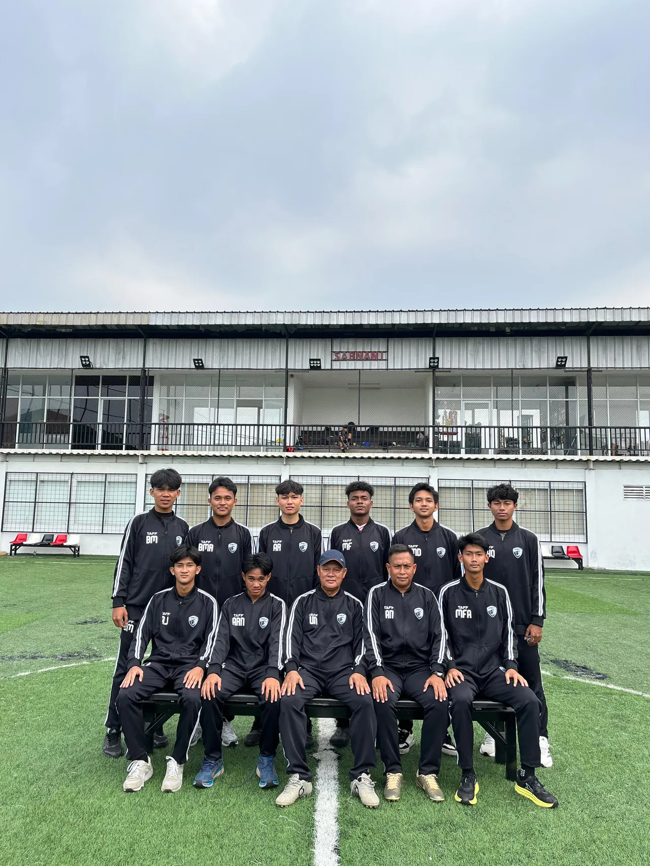Skuad Serpong City FC yang akan berlaga pada ajang Albirex SEA Cup 2025 di Singapura. (Foto: Serpong City FC)