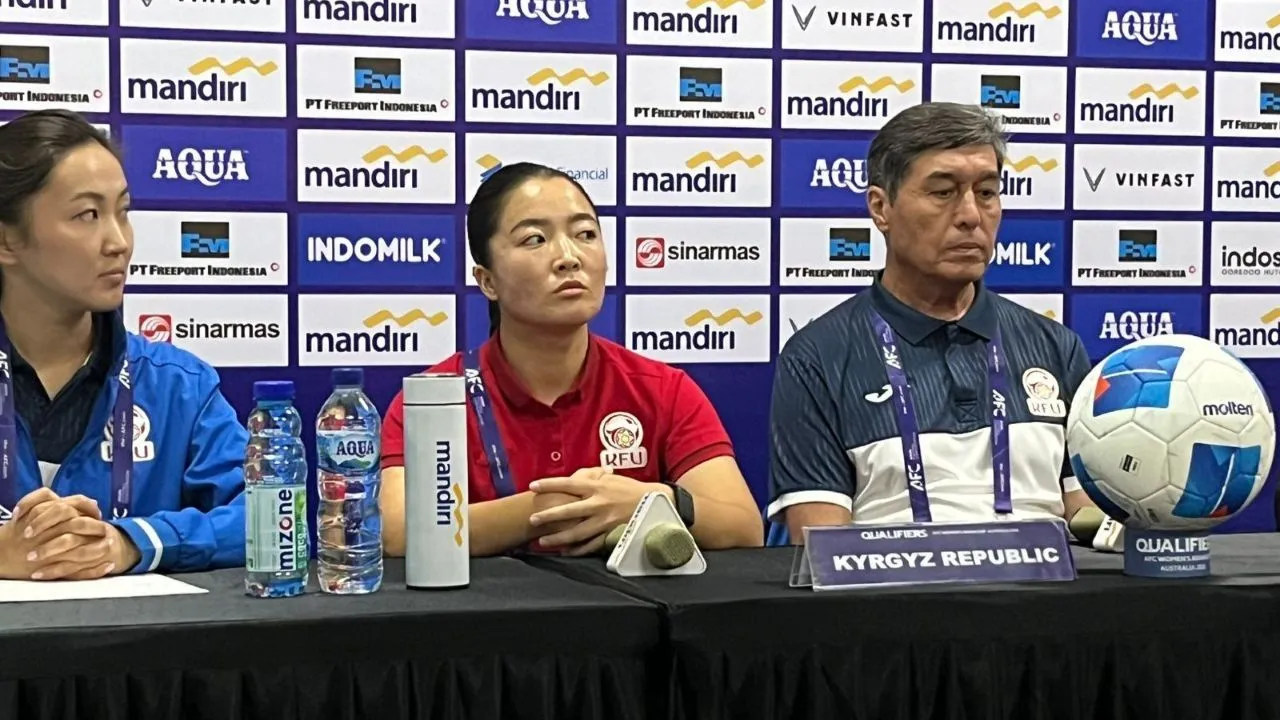 Pelatih Timnas Putri Kirgistan, Zakirnov Nematzhan/ SportCorner Muhammad Nurhendra Saputra
