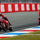 bagnaia dan marquez.jpg - Marc Marquez selangkah lagi sama rekor kemenangan sprint race milik Francesco Bagnaia/foto: Ofisial X Ducati Corse