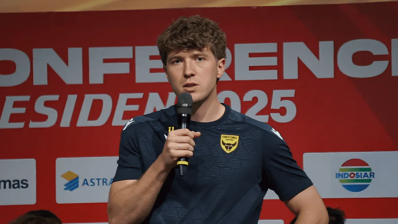 Pemain Oxford United Ole Romeny/Sportcorner Tino Ferdiano.