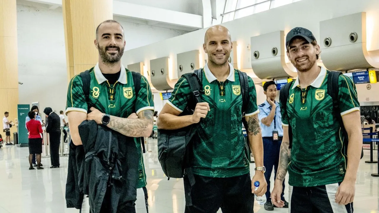 Pemain Persebaya menjelang keberangkatan ke Australia/Media Persebaya.