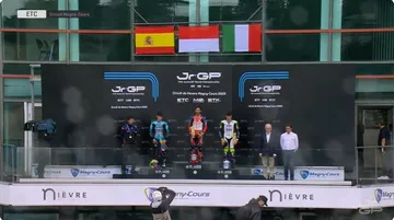 Kiandra Ramadhipa rebut podium 1 pada race 1 European Talent Cup 2025 seri Prancis/foto: Youtube JuniorGP