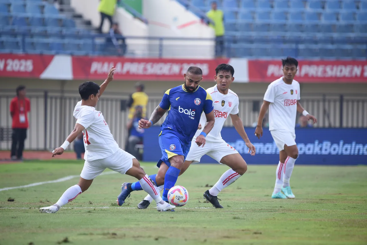 Arema FC vs Liga Indonesia All Star/Foto: Media Piala Presiden 2025