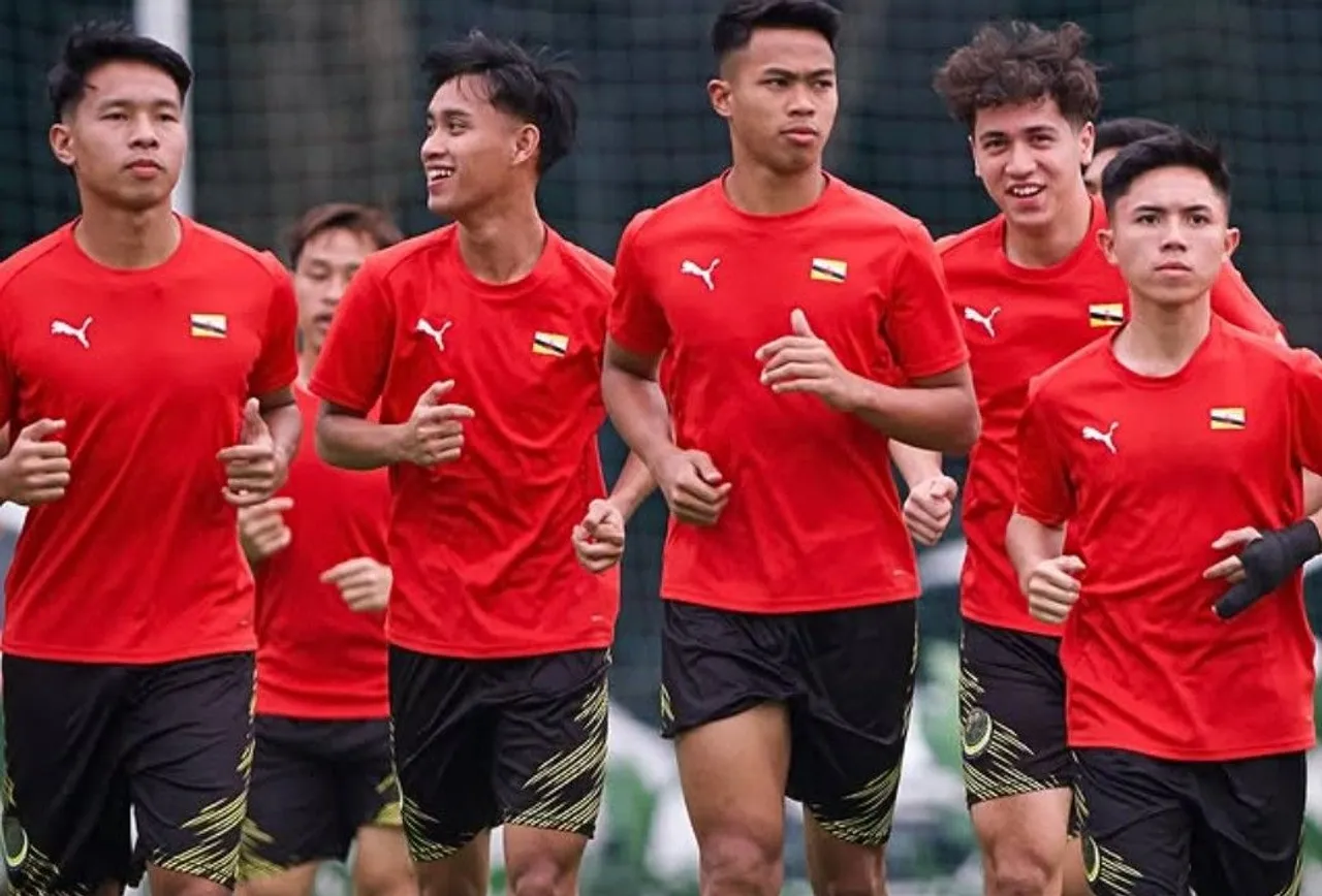 Pemain Timnas Brunei Darussalam U-23 sedang berlatih jelang Piala AFF U-23 2025/foto: Ofisial FA Brunei Darussalam