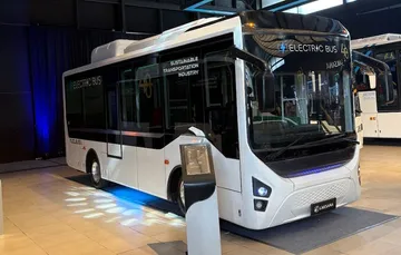 Laksana luncurkan bus listrik Nucleus 6. (Laksana)
