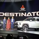 Prosesi Debut Global Mitsubishi Destinator di Senayan Park, Jakarta, Kamis (17/7). (Chadie)