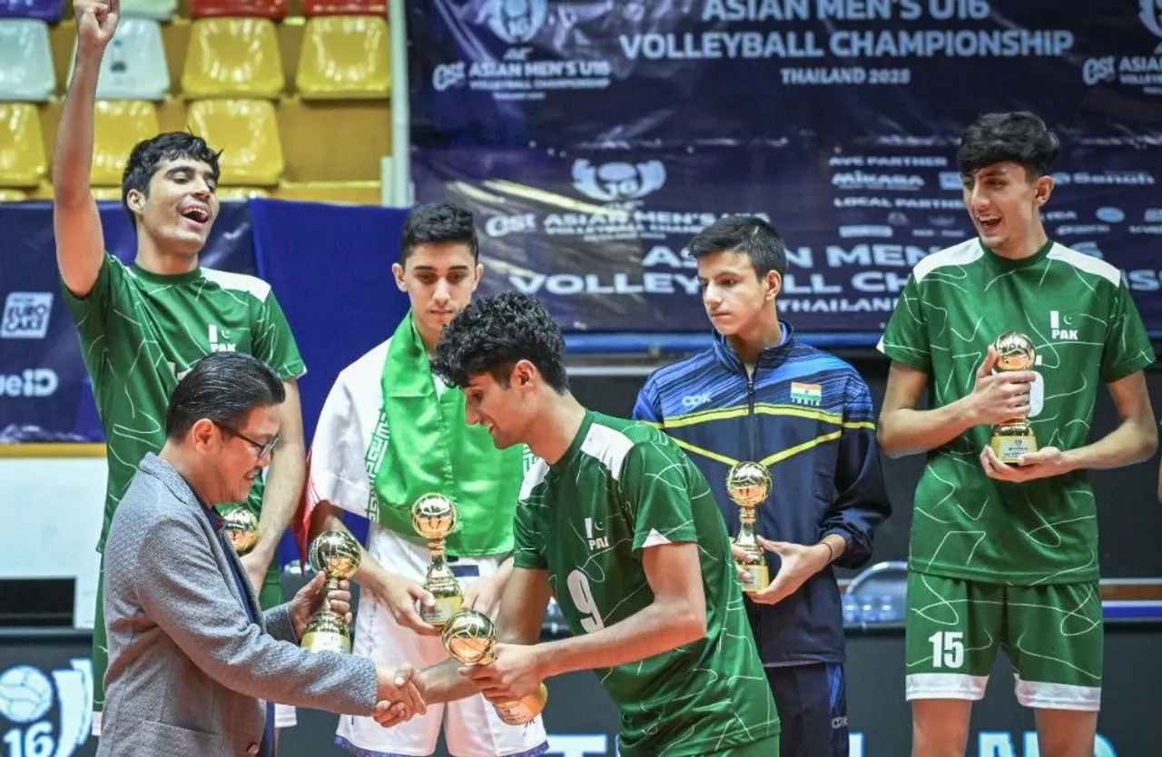 Para pemain penerima penghargaan AVC U-16 Volleyball Championship 2025/foto: Ofisial AVC