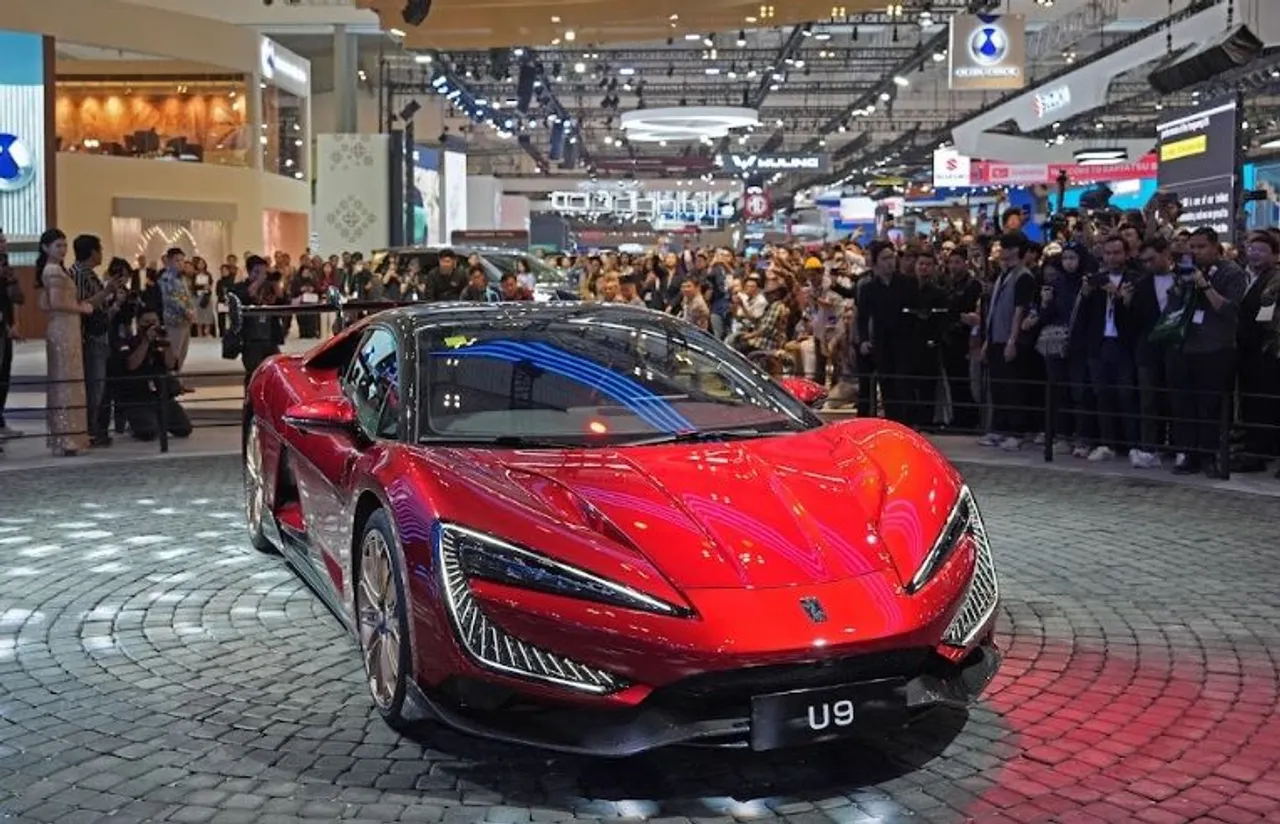 Supercar Yangwang U9 di GIIAS 2025. (Denza)
