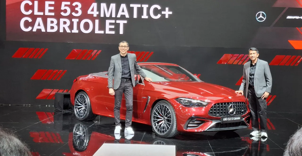Mercedes-AMG CLE 53 4MATIC+ Cabriolet, 'monster ganteng' berbanderol Rp2,9 miliar off the road. (Chadie)