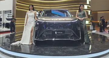 Maxus MIFA 9 Lombardi Edition. (IEB)