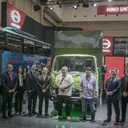 HMSI serahkan unit perdana Hino 300 Series – 136 MDLR kepada Jasa Berdikari Logistics Tbk. (HMSI)