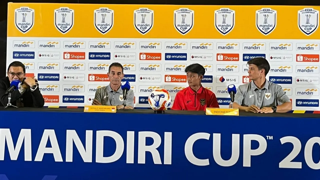 Pelatih Timnas Indonesia U-23 Gerald Vanenburg/SportCorner/Muhammad Nurhendra Saputra.