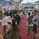Kemeriahan suasana pengunjung GIIAS 2025. (Chadie)
