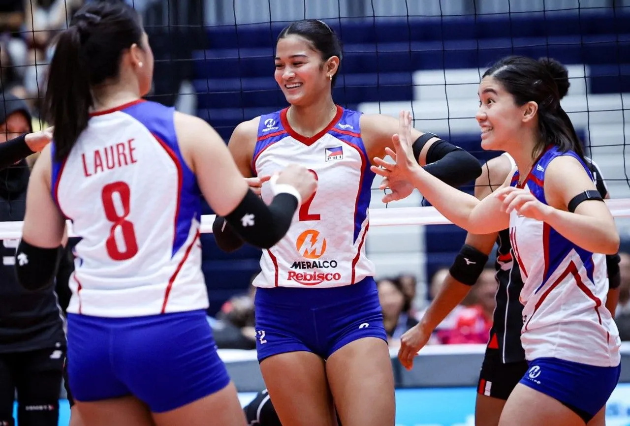Filipina kalahkan Indonesia di laga pamungkas SEA V.League 2025 putri leg pertama/foto: SAVA