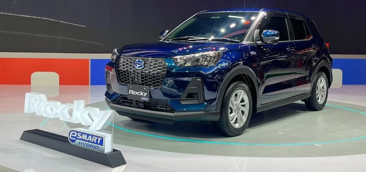 Daihatsu Rocky Hybrid di GIIAS 2025. (Chadie)