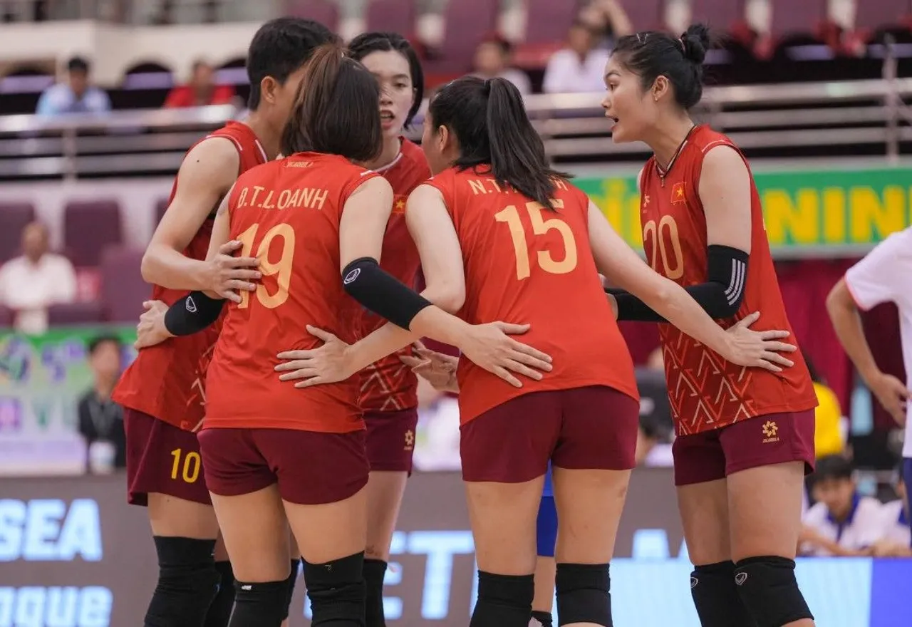 Vietnam menjuarai SEA V.League 2025 putri leg kedua usai menang 3-2 atas Thailand/foto: SAVA