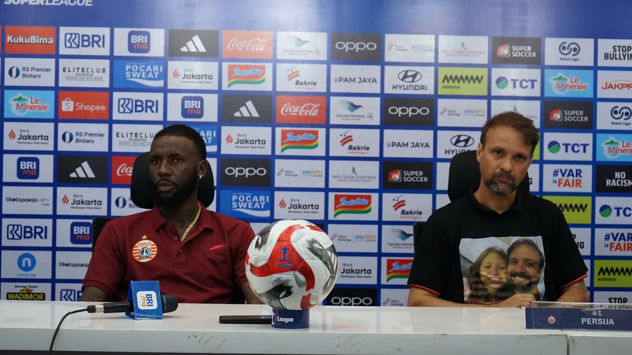 Pelatih Persija Jakarta, Mauricio Souza dan bintang baru Allano Lima/Hadi Febriansyah