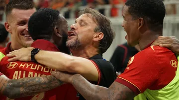 Selebrasi pelatih Persija, Mauricio Souza bersama pemain/Hadi Febriansyah