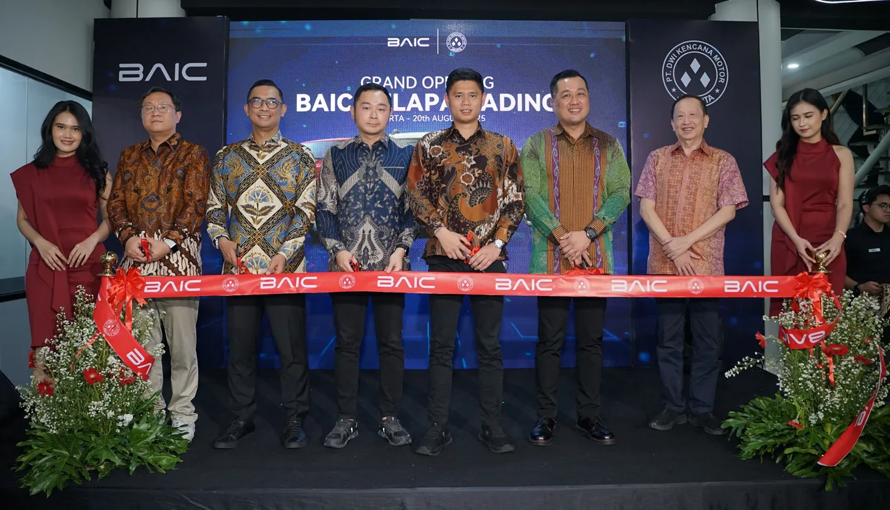 Seremoni peresmian diler BAIC Dwi Kencana Motor Kelapa Gading, Jakarta Utara. (BAIC Indonesia)