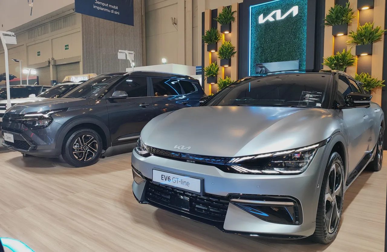 Pada BCA Expo 2025, Kia menampilkan produk di segmen MPV dan EV di booth yang berada di Hall 10, ICE BSD City. (KIA)