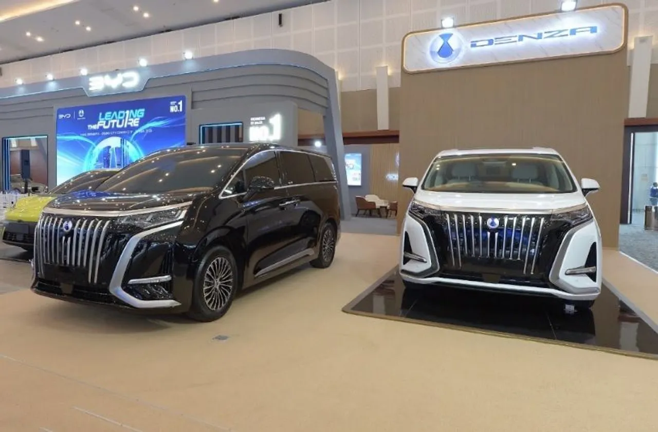 Denza D9 di GIIAS Surabaya 2025. (BYD)