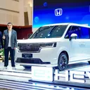 Tampilan Honda STEP WGN e:HEV di GIIAS Surabaya 2025. (HPM) - Tampilan Honda STEP WGN e:HEV di GIIAS Surabaya 2025. (HPM)