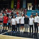 megawati manisa bbsk vs altinordu.jpeg - Megawati Hangestri debut bersama Manisa BBSK di laga uji coba melawan Altinordu/foto: Manisa BBSK