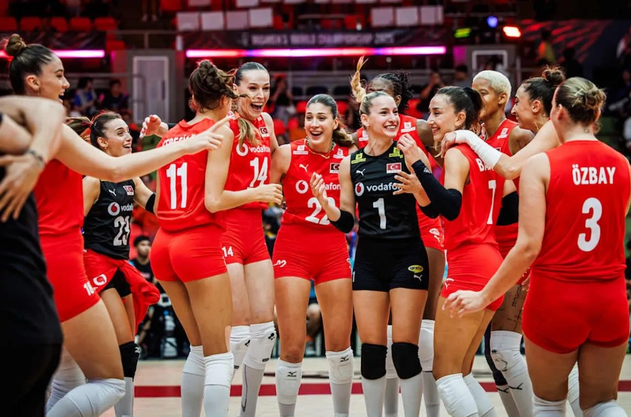 Timnas Voli Putri Turki lolos ke babak perempat final FIVB World Championship 2025/foto: Volleyball World