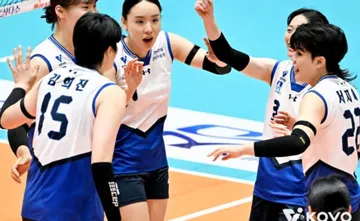Hyundai Hillstate menang 3-2 atas AI Peppers di laga pamungkas Grup B KOVO Cup 2025/foto: KOVO