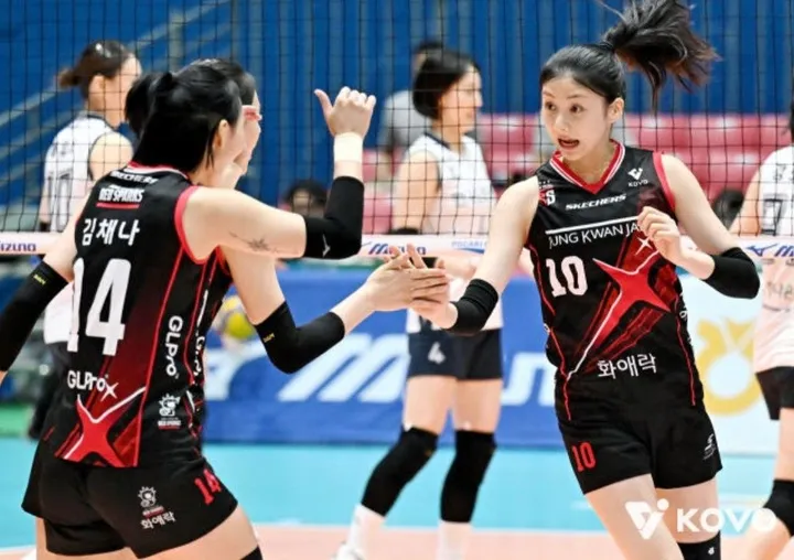Red Sparks terhenti di babak penyisihan grup KOVO Cup 2025 usai kalah 1-3 dari Expressway Hi-Pass/foto: KOVO
