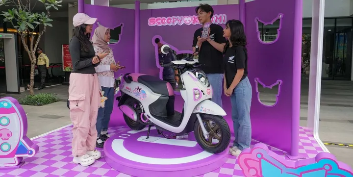 Honda Scoopy Kuromi Limited Edition. (AHM)